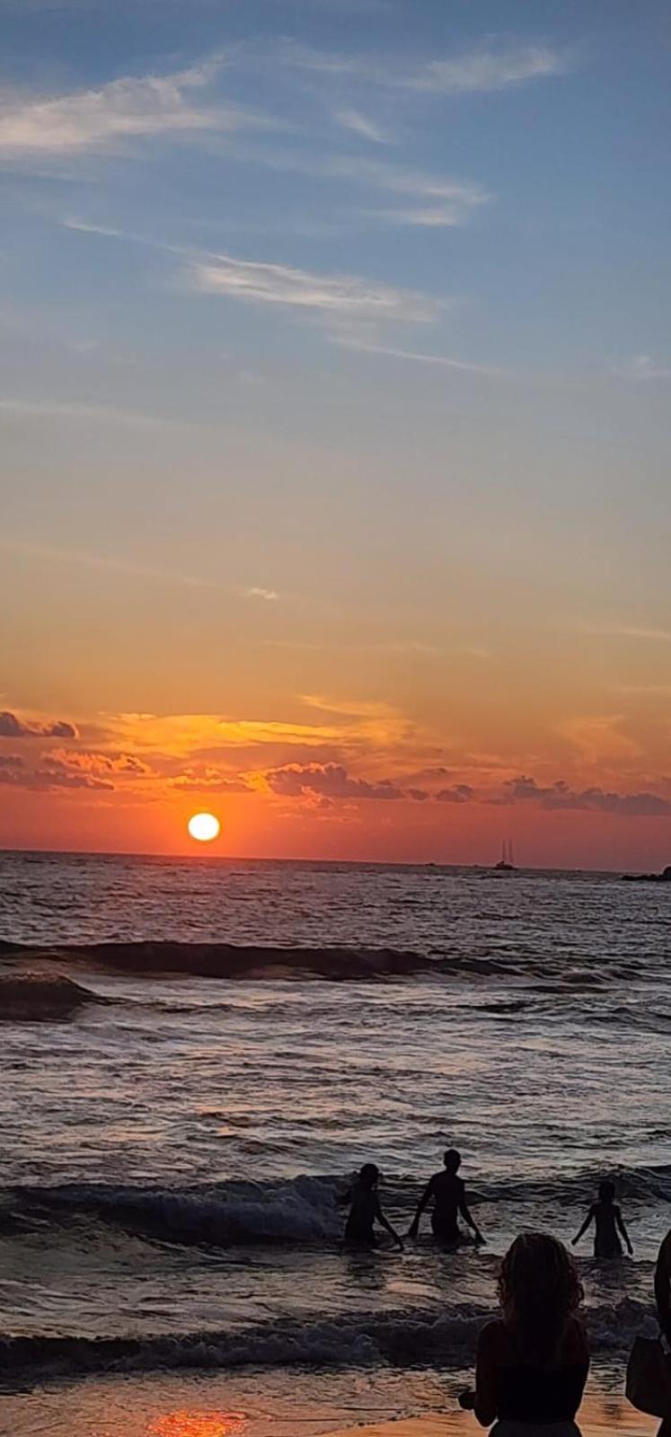 Suncoast Beach Hotel Мірісса Екстер'єр фото